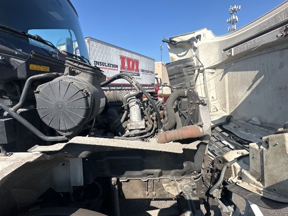 Medium Duty Box Truck-Light and Medium Duty Trucks-Hino-2019-268-West Babylon-NY-166,771\n\t\tmiles-$ 48,500 - Image 22