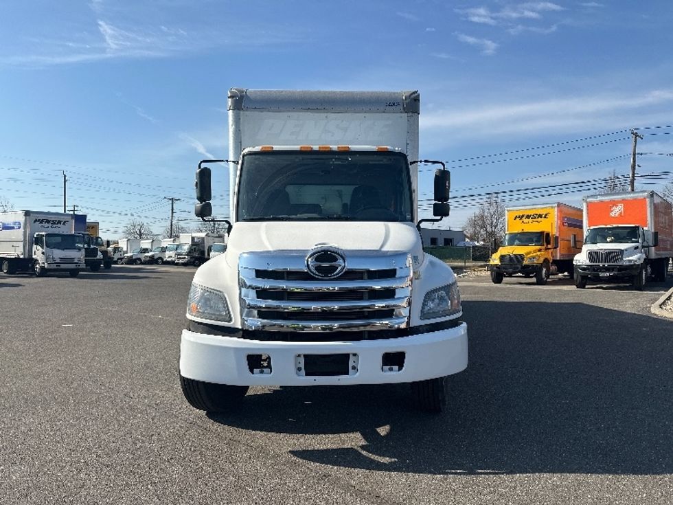 Medium Duty Box Truck-Light and Medium Duty Trucks-Hino-2019-268-West Babylon-NY-174,035\n\t\tmiles-$ 54,250 - Image 2