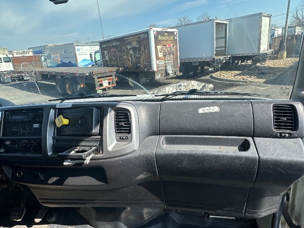 Medium Duty Box Truck-Light and Medium Duty Trucks-Hino-2019-268-West Babylon-NY-174,035\n\t\tmiles-$ 54,250 - Image 20