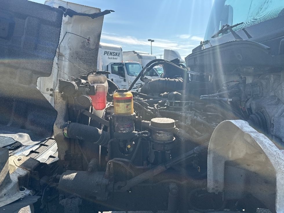 Medium Duty Box Truck-Light and Medium Duty Trucks-Hino-2019-268-West Babylon-NY-174,035\n\t\tmiles-$ 54,250 - Image 23