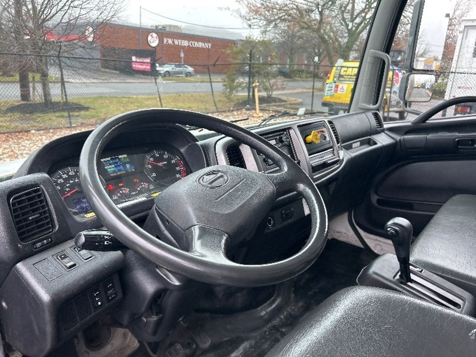 Medium Duty Box Truck-Light and Medium Duty Trucks-Hino-2019-268-West Babylon-NY-218,042\n\t\tmiles-$ 42,000 - Image 17