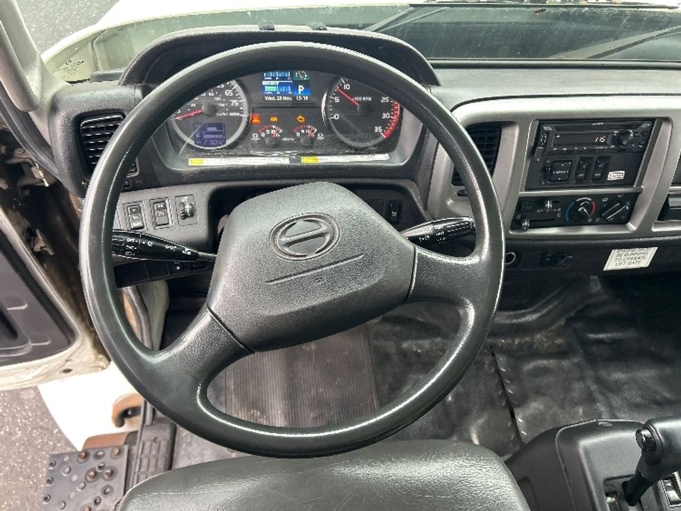 Medium Duty Box Truck-Light and Medium Duty Trucks-Hino-2019-268-West Babylon-NY-218,042\n\t\tmiles-$ 42,000 - Image 18