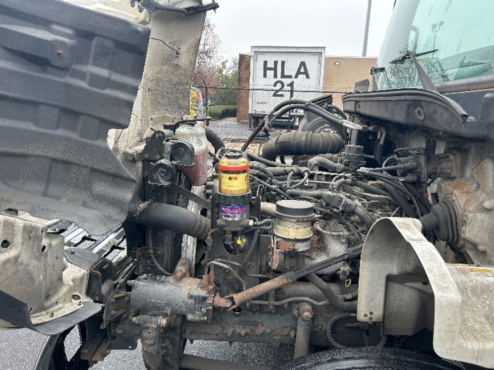 Medium Duty Box Truck-Light and Medium Duty Trucks-Hino-2019-268-West Babylon-NY-218,042\n\t\tmiles-$ 42,000 - Image 24