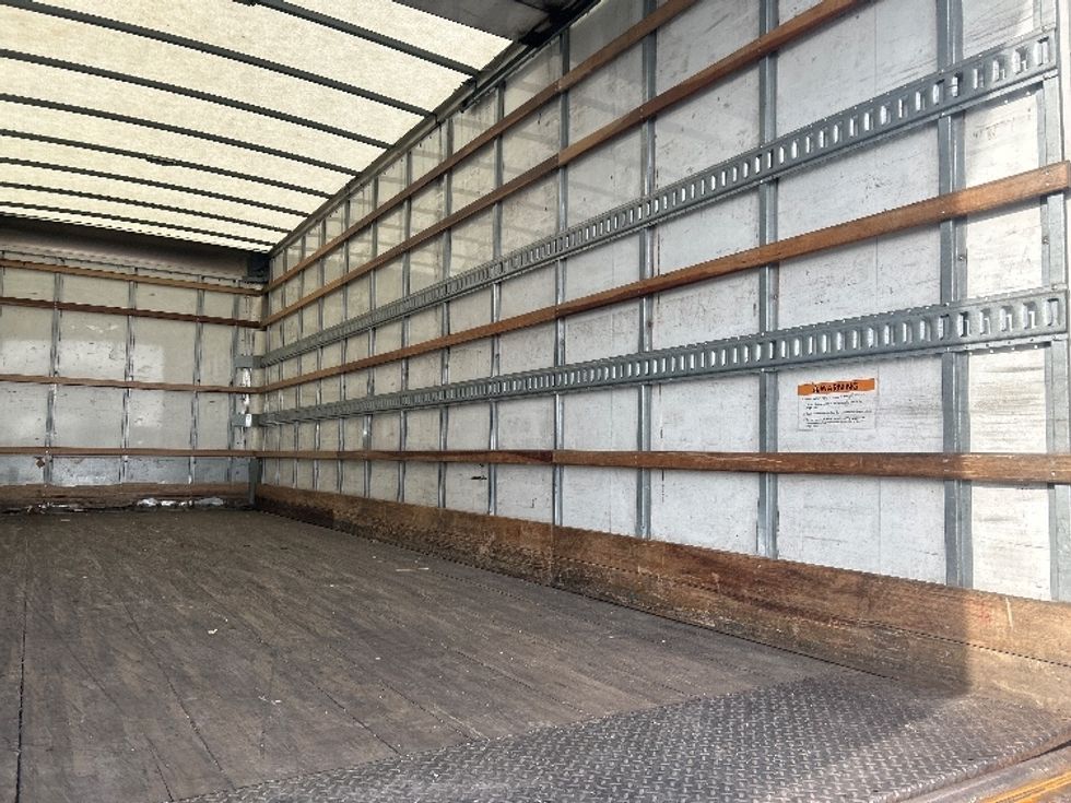 Medium Duty Box Truck-Light and Medium Duty Trucks-Hino-2019-268-West Babylon-NY-221,858\n\t\tmiles-$ 41,500 - Image 12