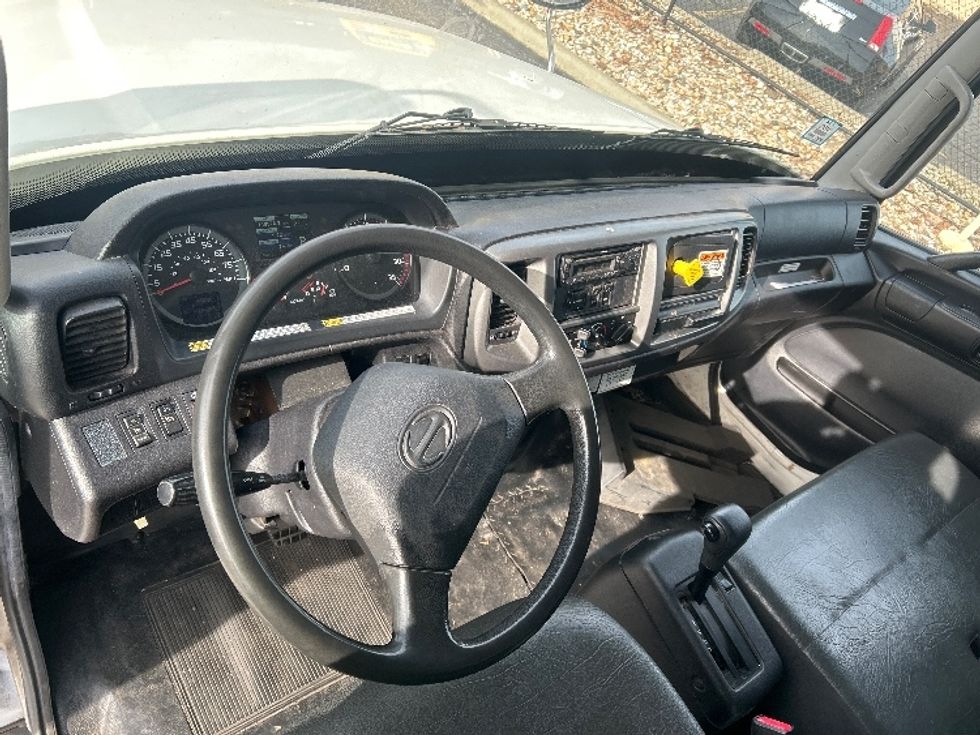 Medium Duty Box Truck-Light and Medium Duty Trucks-Hino-2019-268-West Babylon-NY-221,858\n\t\tmiles-$ 41,500 - Image 17