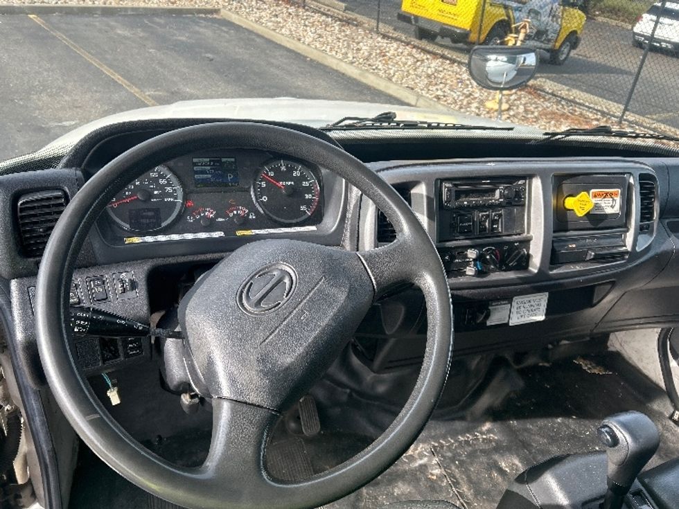 Medium Duty Box Truck-Light and Medium Duty Trucks-Hino-2019-268-West Babylon-NY-221,858\n\t\tmiles-$ 41,500 - Image 18