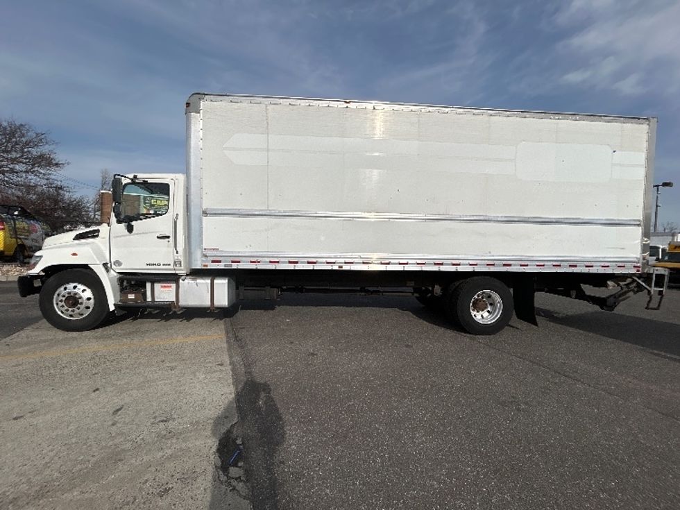 Medium Duty Box Truck-Light and Medium Duty Trucks-Hino-2019-268-West Babylon-NY-221,858\n\t\tmiles-$ 41,500 - Image 4