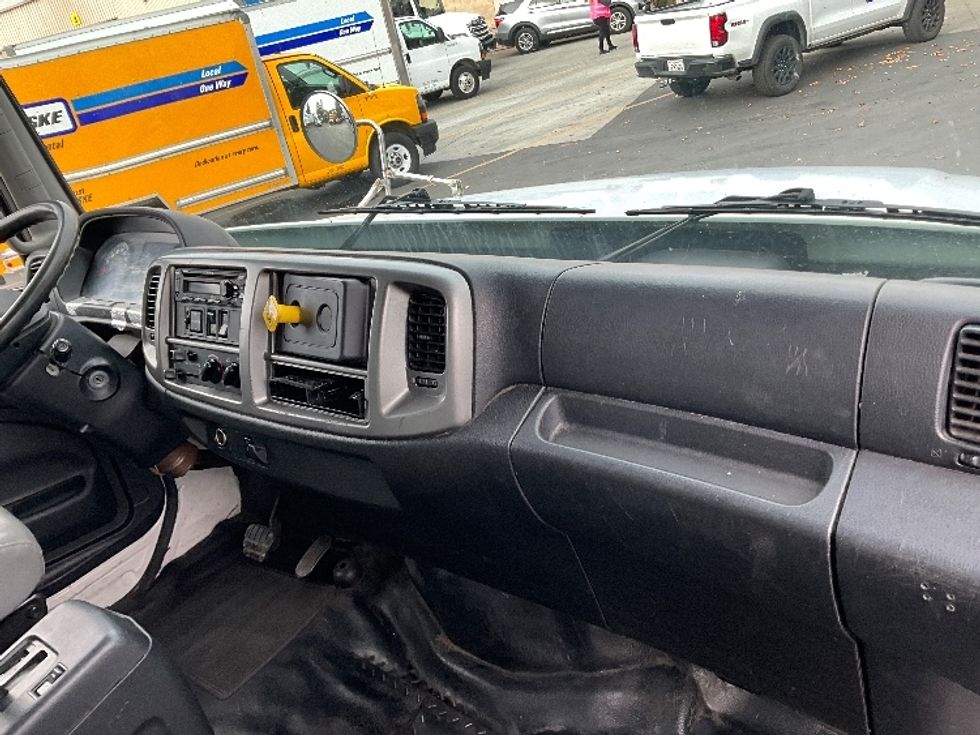 Medium Duty Box Truck-Light and Medium Duty Trucks-Hino-2019-268-West Sacramento-CA-141,338\n\t\tmiles-$ 55,750 - Image 20