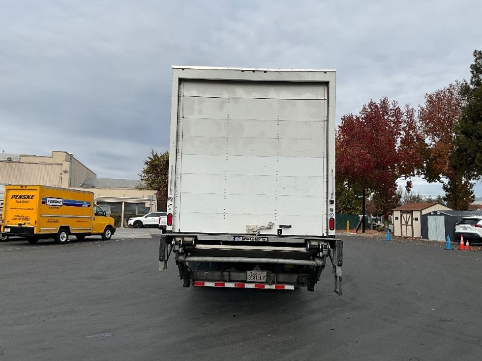 Medium Duty Box Truck-Light and Medium Duty Trucks-Hino-2019-268-West Sacramento-CA-141,338\n\t\tmiles-$ 55,750 - Image 7