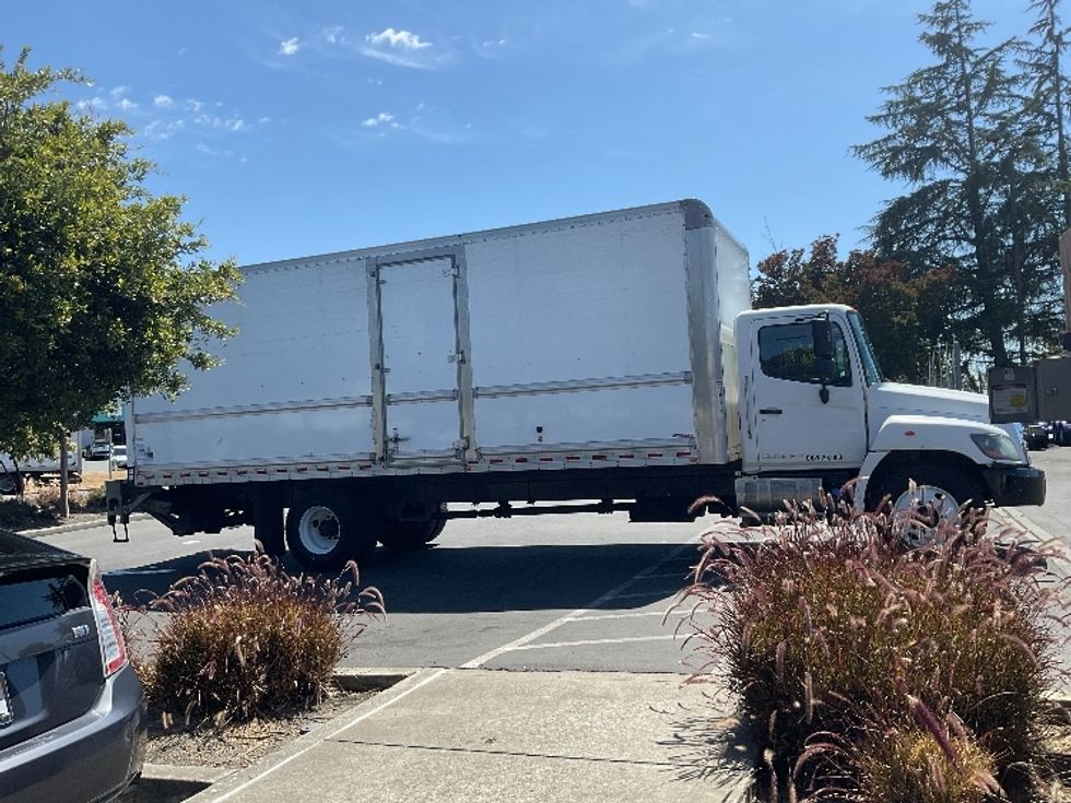 Medium Duty Box Truck-Light and Medium Duty Trucks-Hino-2019-268-West Sacramento-CA-154,765\n\t\tmiles-$ 54,500 - Image 15