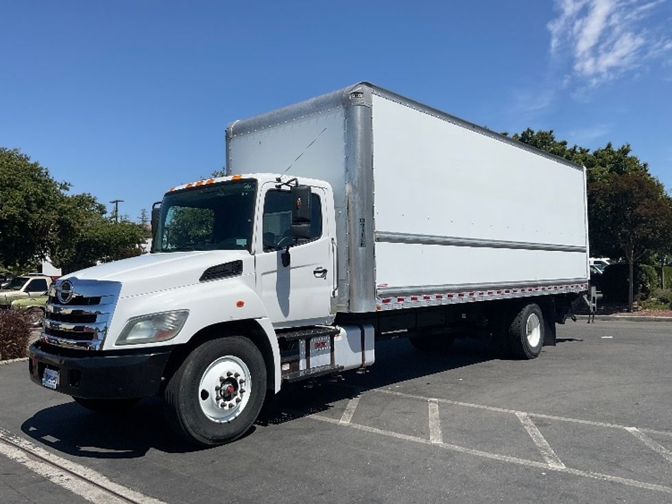 Medium Duty Box Truck-Light and Medium Duty Trucks-Hino-2019-268-West Sacramento-CA-154,765\n\t\tmiles-$ 54,500 - Image 3