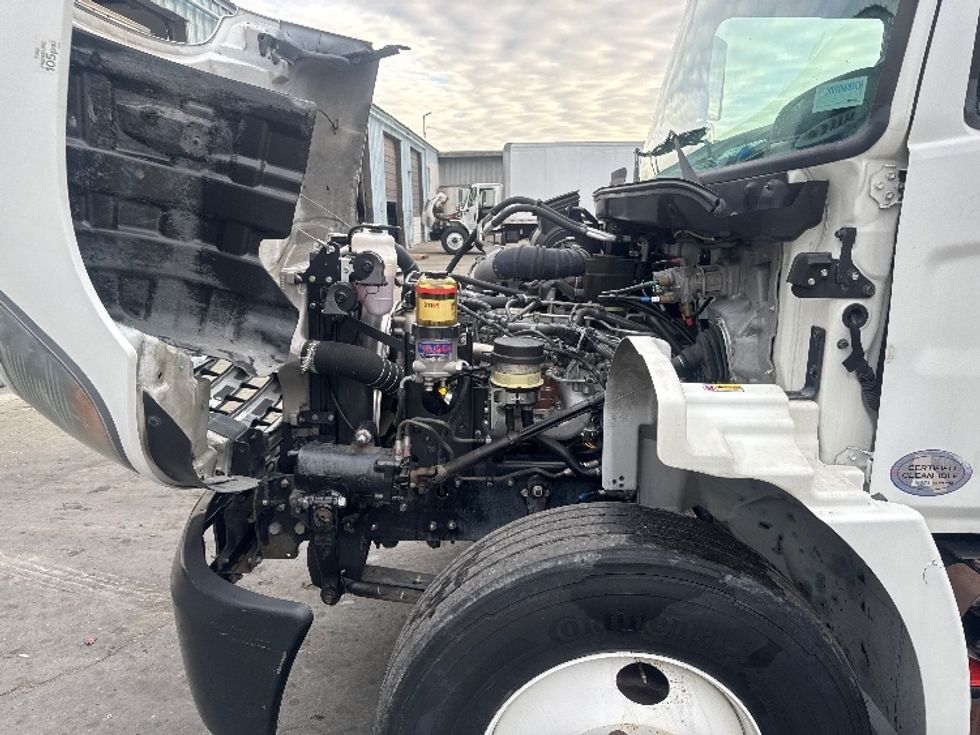 Medium Duty Box Truck-Light and Medium Duty Trucks-Hino-2019-268-West Sacramento-CA-161,037\n\t\tmiles-$ 53,500 - Image 24