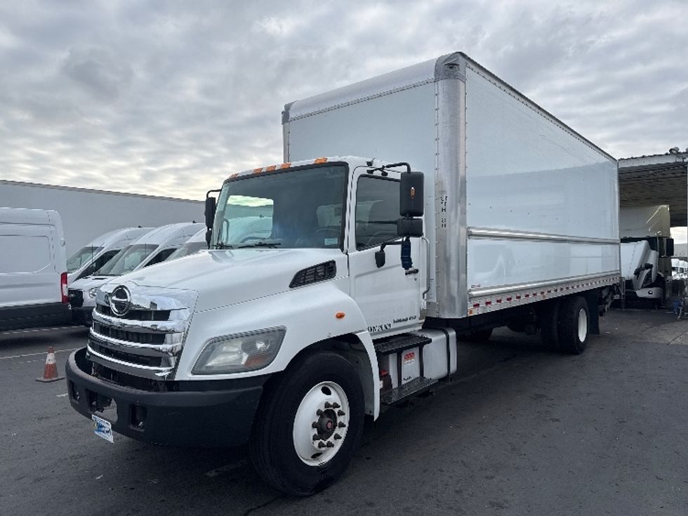 Medium Duty Box Truck-Light and Medium Duty Trucks-Hino-2019-268-West Sacramento-CA-161,037\n\t\tmiles-$ 53,500 - Image 3
