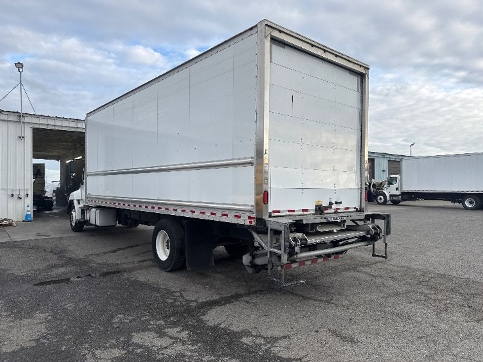 Medium Duty Box Truck-Light and Medium Duty Trucks-Hino-2019-268-West Sacramento-CA-161,037\n\t\tmiles-$ 53,500 - Image 6