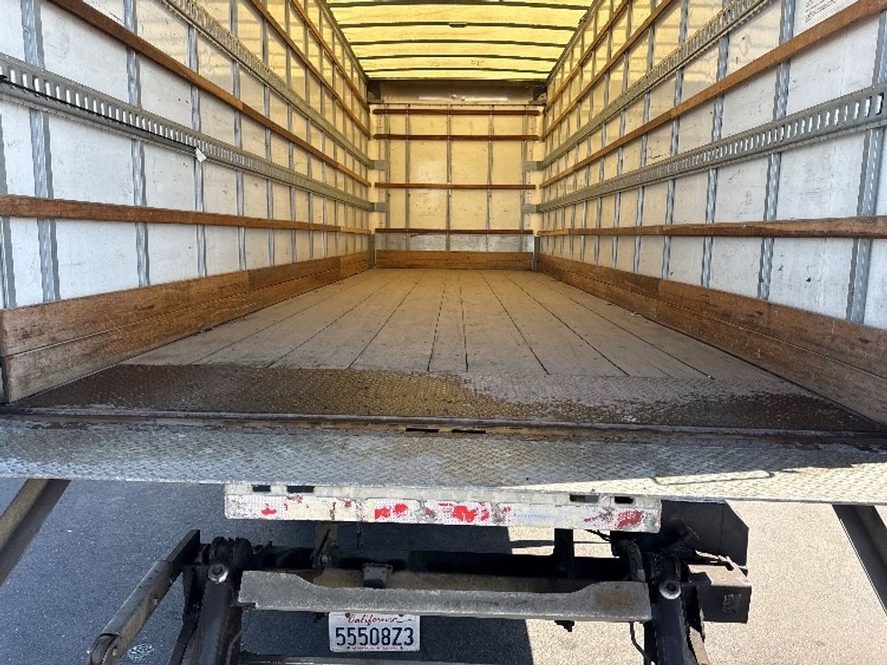 Medium Duty Box Truck-Light and Medium Duty Trucks-Hino-2019-268-West Sacramento-CA-177,959\n\t\tmiles-$ 50,750 - Image 10