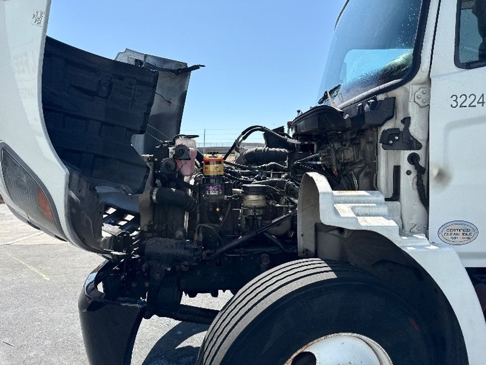 Medium Duty Box Truck-Light and Medium Duty Trucks-Hino-2019-268-West Sacramento-CA-177,959\n\t\tmiles-$ 50,750 - Image 24