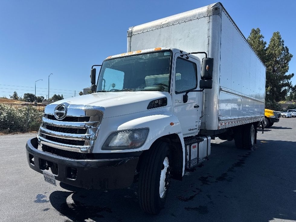 Medium Duty Box Truck-Light and Medium Duty Trucks-Hino-2019-268-West Sacramento-CA-177,959\n\t\tmiles-$ 50,750 - Image 3