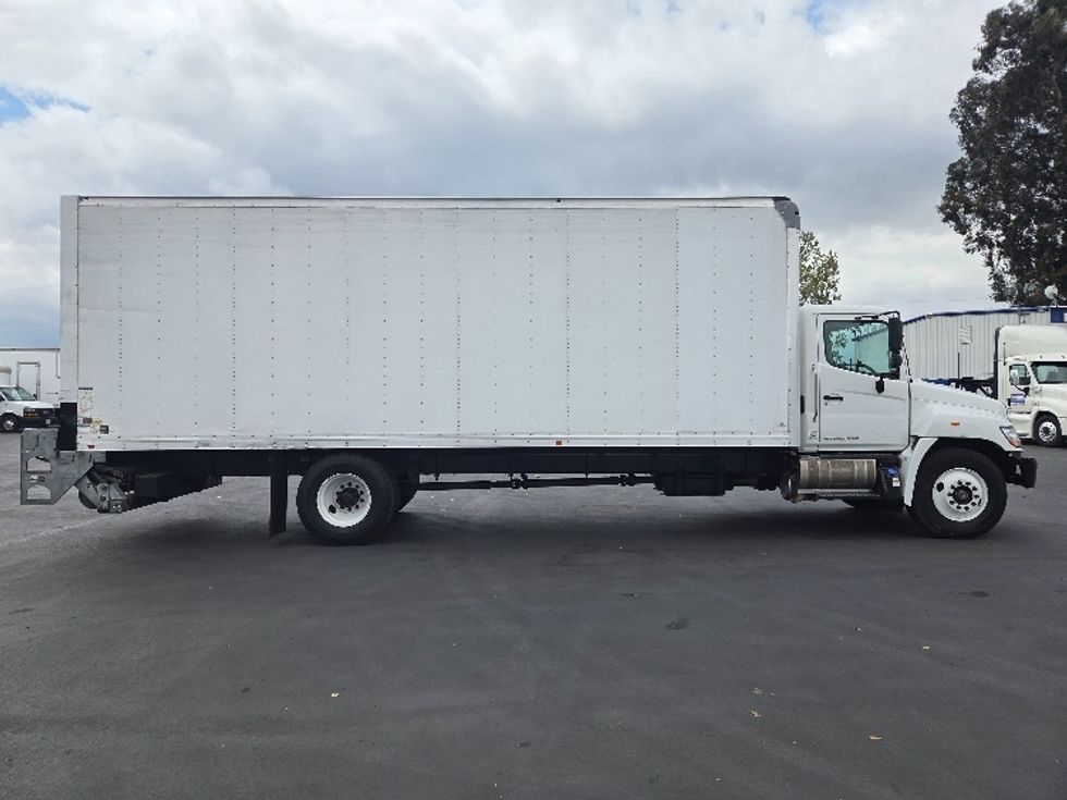 Medium Duty Box Truck-Light and Medium Duty Trucks-Hino-2019-268-West Sacramento-CA-186,321\n\t\tmiles-$ 49,500 - Image 15
