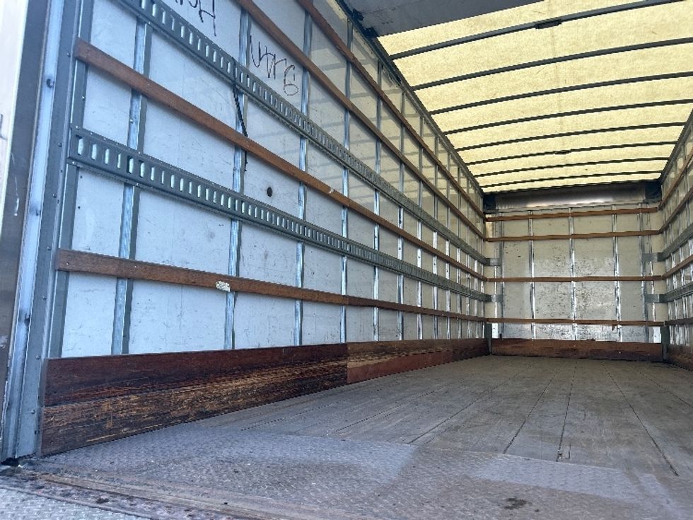 Medium Duty Box Truck-Light and Medium Duty Trucks-Hino-2019-268-West Sacramento-CA-205,842\n\t\tmiles-$ 46,500 - Image 11
