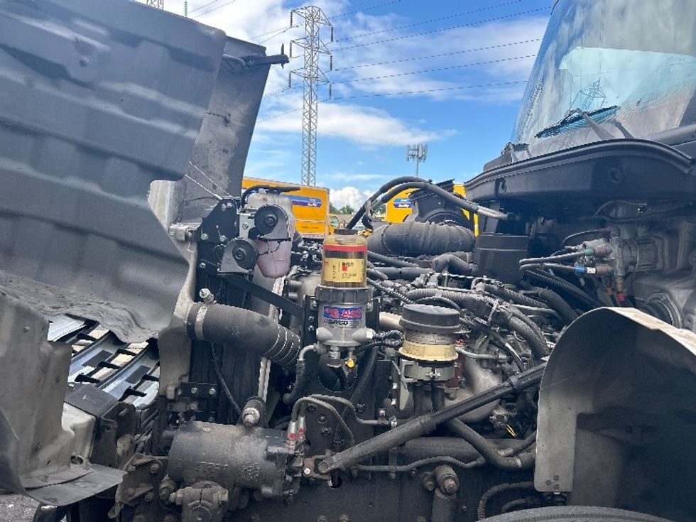 Medium Duty Box Truck-Light and Medium Duty Trucks-Hino-2019-268-West Sacramento-CA-205,842\n\t\tmiles-$ 46,500 - Image 24