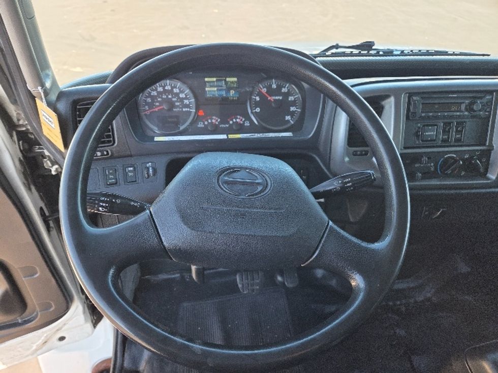 Medium Duty Box Truck-Light and Medium Duty Trucks-Hino-2019-268-West Sacramento-CA-222,194\n\t\tmiles-$ 43,250 - Image 18