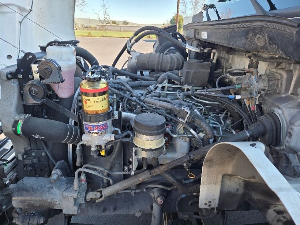 Medium Duty Box Truck-Light and Medium Duty Trucks-Hino-2019-268-West Sacramento-CA-222,194\n\t\tmiles-$ 43,250 - Image 24