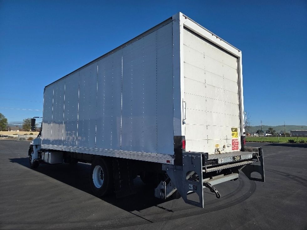 Medium Duty Box Truck-Light and Medium Duty Trucks-Hino-2019-268-West Sacramento-CA-222,194\n\t\tmiles-$ 43,250 - Image 6