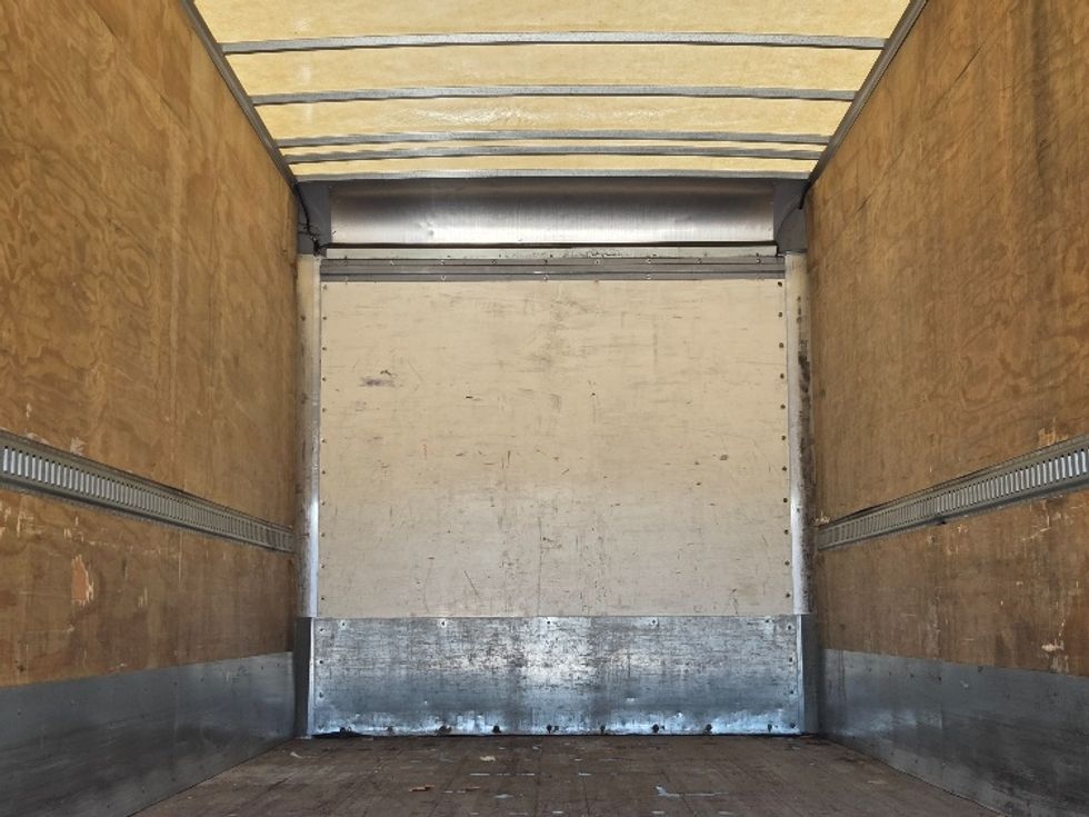 Medium Duty Box Truck-Light and Medium Duty Trucks-Hino-2019-268-West Sacramento-CA-222,194\n\t\tmiles-$ 43,250 - Image 8