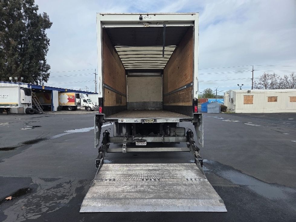 Medium Duty Box Truck-Light and Medium Duty Trucks-Hino-2019-268-West Sacramento-CA-239,286\n\t\tmiles-$ 39,750 - Image 9