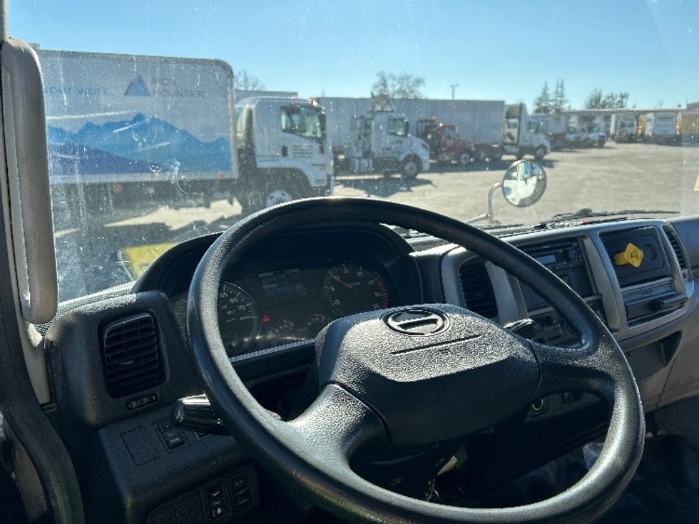 Medium Duty Box Truck-Light and Medium Duty Trucks-Hino-2019-268-West Sacramento-CA-94,206\n\t\tmiles-$ 53,000 - Image 17
