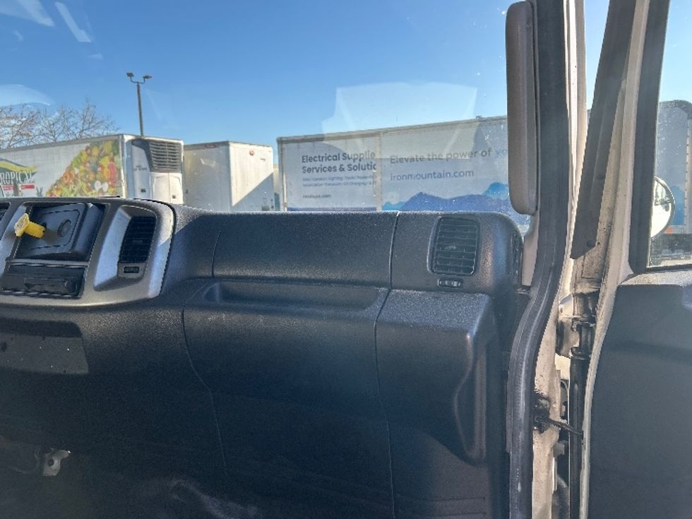 Medium Duty Box Truck-Light and Medium Duty Trucks-Hino-2019-268-West Sacramento-CA-94,206\n\t\tmiles-$ 53,000 - Image 20