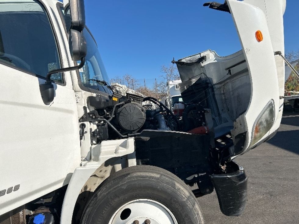 Medium Duty Box Truck-Light and Medium Duty Trucks-Hino-2019-268-West Sacramento-CA-94,206\n\t\tmiles-$ 53,000 - Image 22