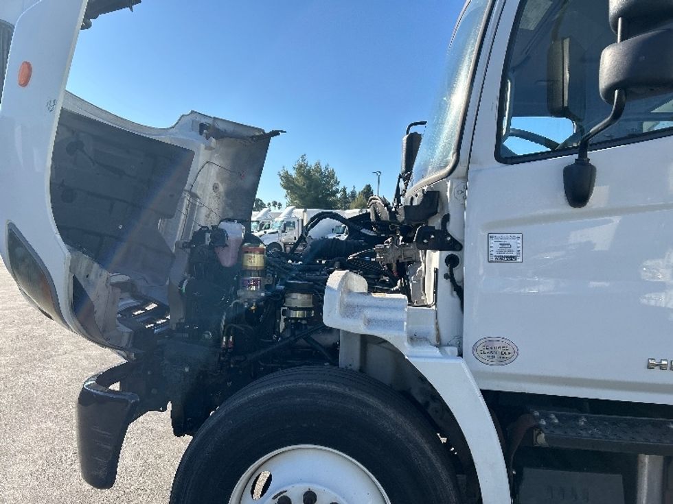 Medium Duty Box Truck-Light and Medium Duty Trucks-Hino-2019-268-West Sacramento-CA-94,206\n\t\tmiles-$ 53,000 - Image 23
