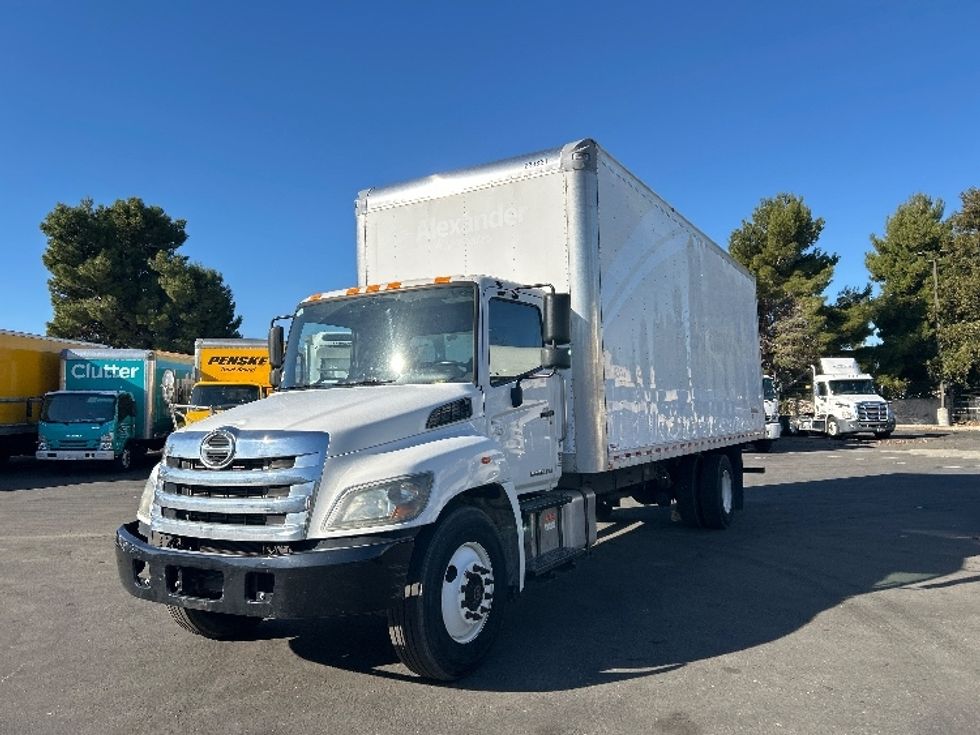 Medium Duty Box Truck-Light and Medium Duty Trucks-Hino-2019-268-West Sacramento-CA-94,206\n\t\tmiles-$ 53,000 - Image 3