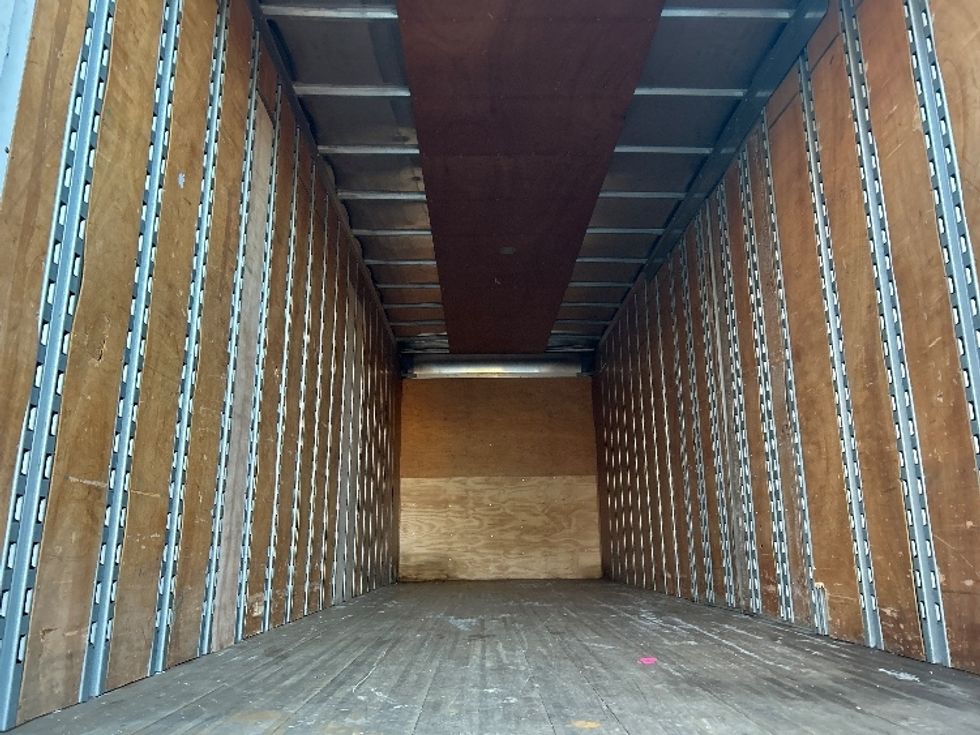 Medium Duty Box Truck-Light and Medium Duty Trucks-Hino-2019-268-West Sacramento-CA-94,206\n\t\tmiles-$ 53,000 - Image 8