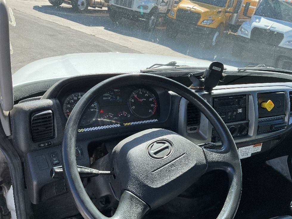 Medium Duty Box Truck-Light and Medium Duty Trucks-Hino-2019-268-West Valley City-UT-130,324\n\t\tmiles-$ 57,750 - Image 17