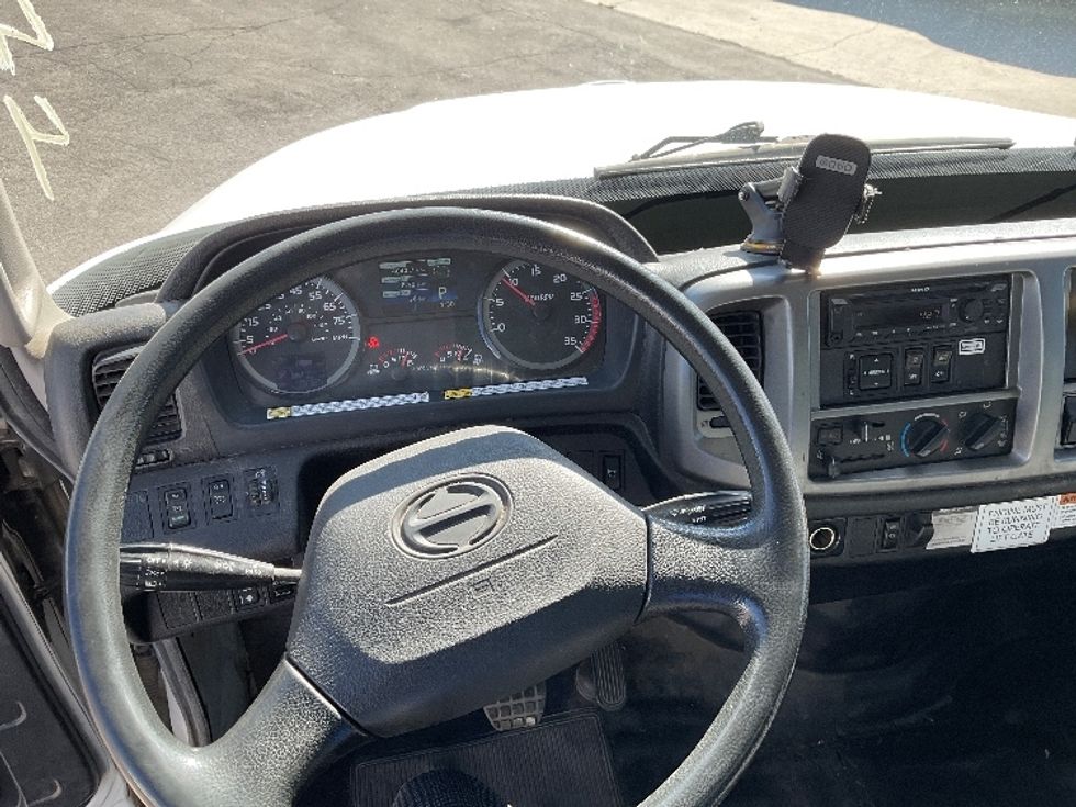 Medium Duty Box Truck-Light and Medium Duty Trucks-Hino-2019-268-West Valley City-UT-130,324\n\t\tmiles-$ 57,750 - Image 18