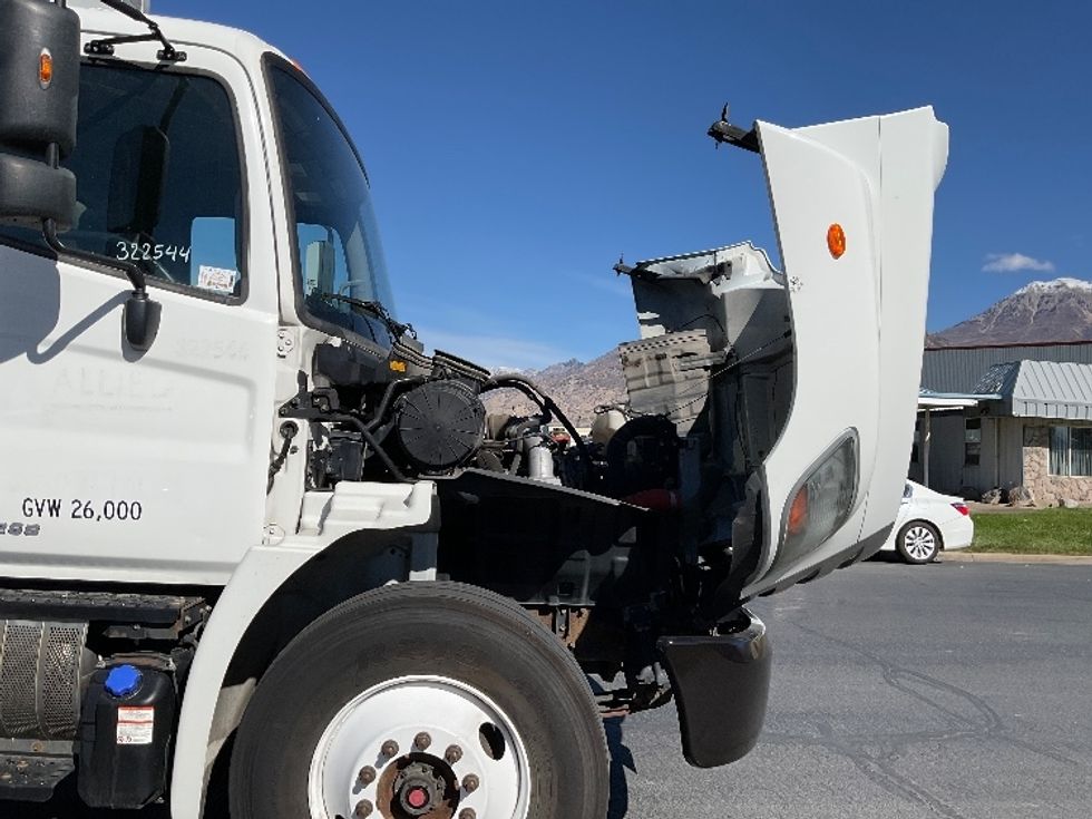 Medium Duty Box Truck-Light and Medium Duty Trucks-Hino-2019-268-West Valley City-UT-130,324\n\t\tmiles-$ 57,750 - Image 23
