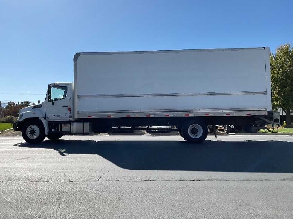 Medium Duty Box Truck-Light and Medium Duty Trucks-Hino-2019-268-West Valley City-UT-130,324\n\t\tmiles-$ 57,750 - Image 4
