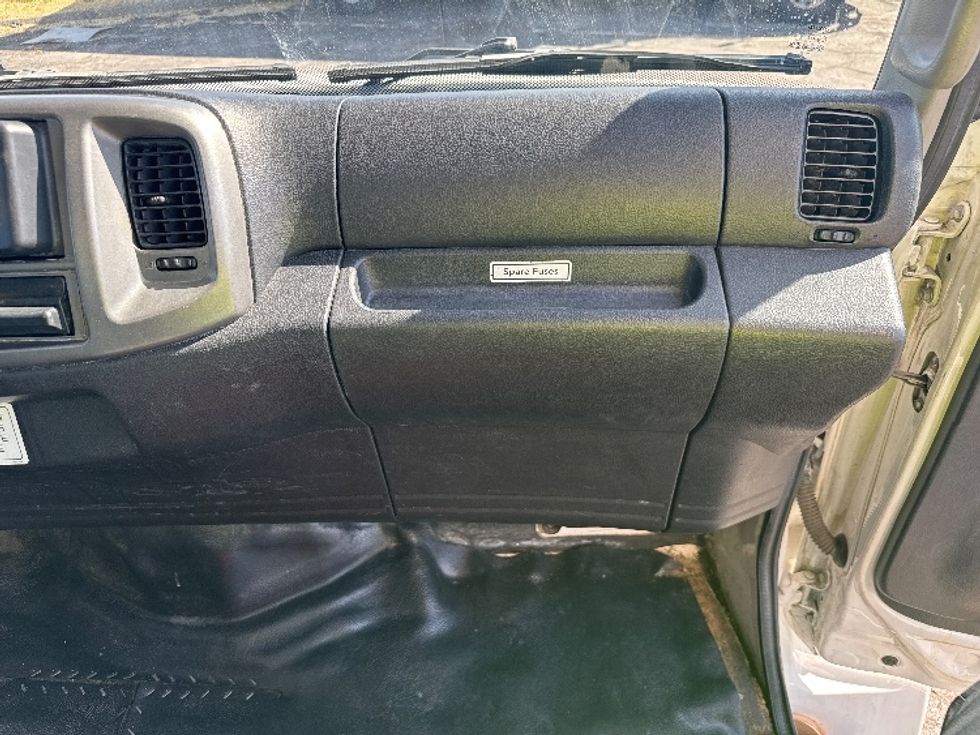 Medium Duty Box Truck-Light and Medium Duty Trucks-Hino-2019-268-West Valley City-UT-157,455\n\t\tmiles-$ 55,000 - Image 21