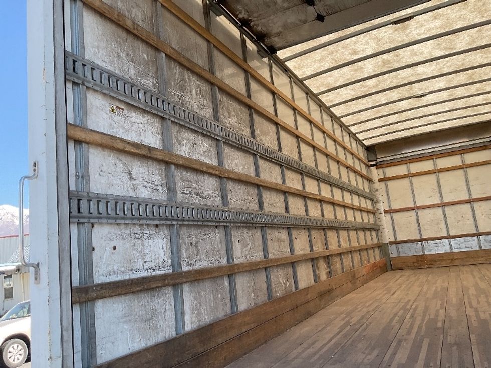 Medium Duty Box Truck-Light and Medium Duty Trucks-Hino-2019-268-West Valley City-UT-161,860\n\t\tmiles-$ 53,500 - Image 11