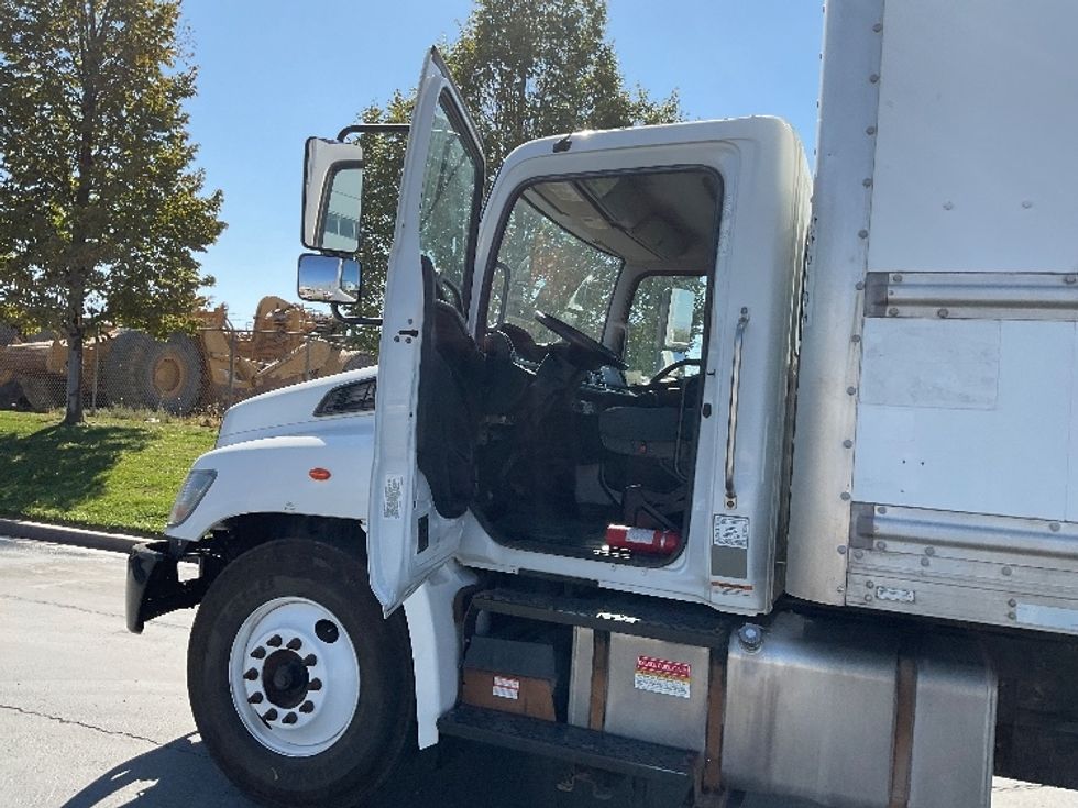 Medium Duty Box Truck-Light and Medium Duty Trucks-Hino-2019-268-West Valley City-UT-161,860\n\t\tmiles-$ 53,500 - Image 16