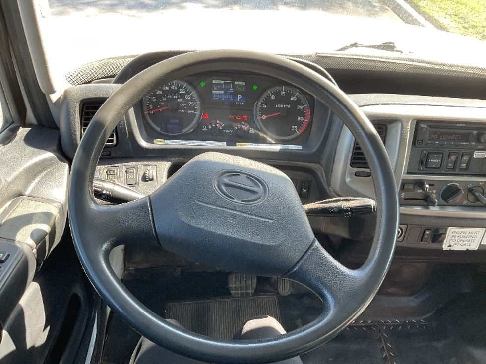 Medium Duty Box Truck-Light and Medium Duty Trucks-Hino-2019-268-West Valley City-UT-161,860\n\t\tmiles-$ 53,500 - Image 17