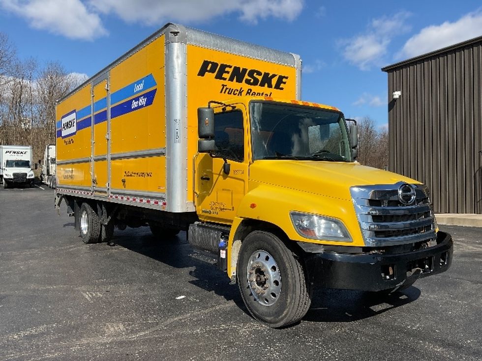 Medium Duty Box Truck-Light and Medium Duty Trucks-Hino-2019-268-Zelienople-PA-191,695\n\t\tmiles-$ 46,500 - Image 1