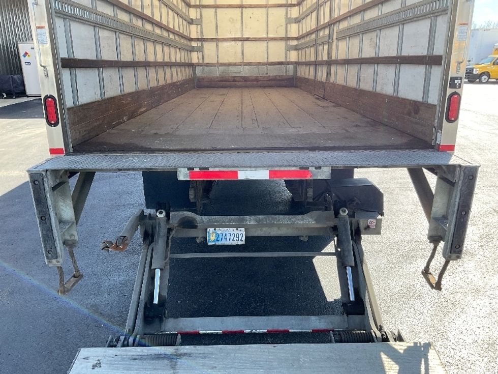 Medium Duty Box Truck-Light and Medium Duty Trucks-Hino-2019-268-Zelienople-PA-191,695\n\t\tmiles-$ 46,500 - Image 10