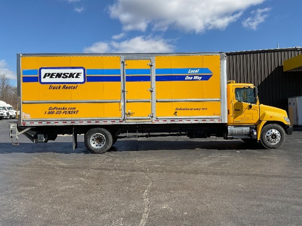 Medium Duty Box Truck-Light and Medium Duty Trucks-Hino-2019-268-Zelienople-PA-191,695\n\t\tmiles-$ 46,500 - Image 15