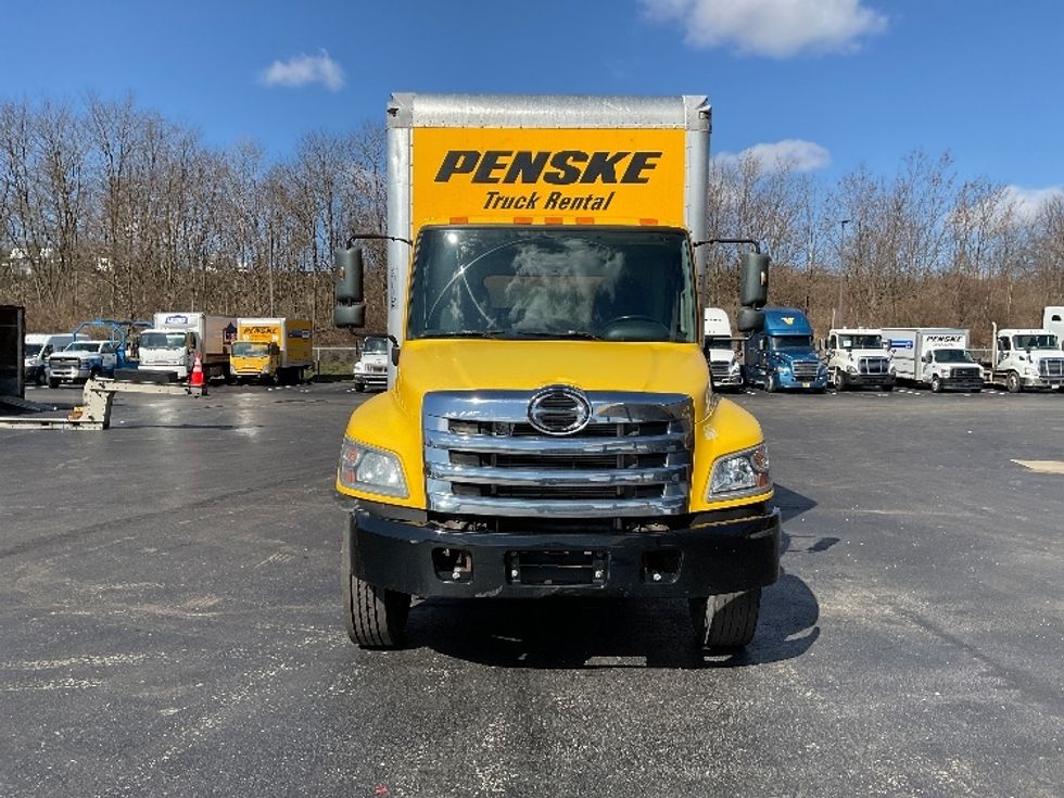 Medium Duty Box Truck-Light and Medium Duty Trucks-Hino-2019-268-Zelienople-PA-191,695\n\t\tmiles-$ 46,500 - Image 2