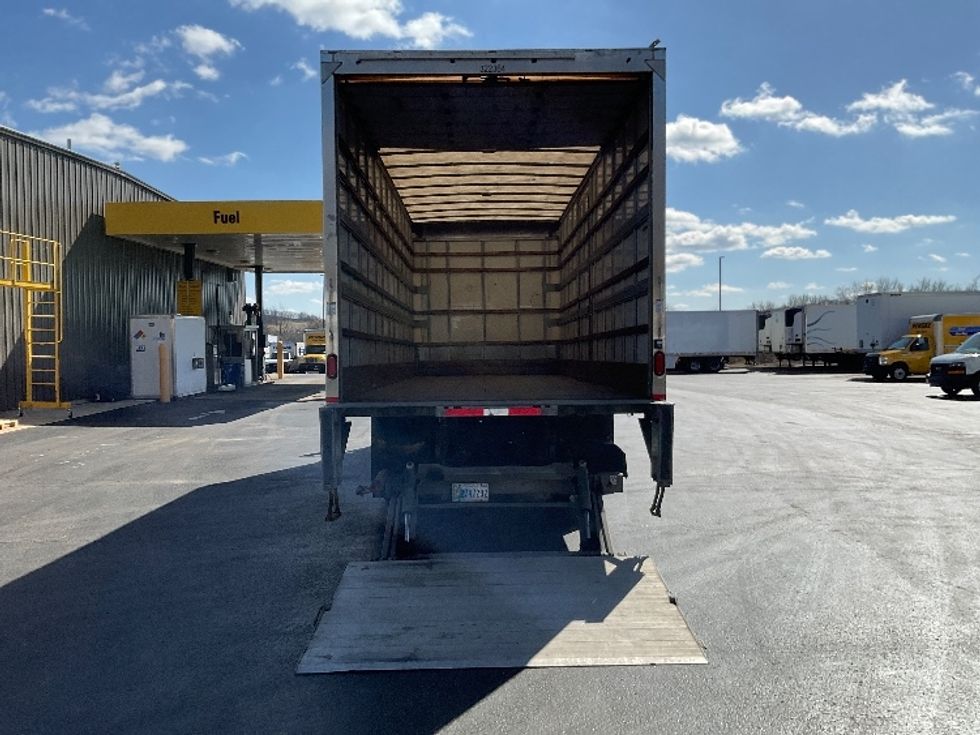 Medium Duty Box Truck-Light and Medium Duty Trucks-Hino-2019-268-Zelienople-PA-191,695\n\t\tmiles-$ 46,500 - Image 9