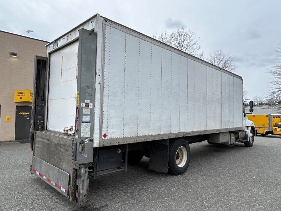 Medium Duty Box Truck-Light and Medium Duty Trucks-Hino-2019-338-Delta-BC-159,270\n\t\tkm-$ 71,500 - Image 13