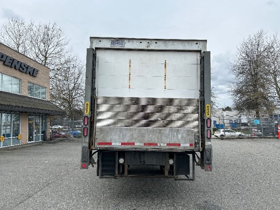 Medium Duty Box Truck-Light and Medium Duty Trucks-Hino-2019-338-Delta-BC-159,270\n\t\tkm-$ 71,500 - Image 7